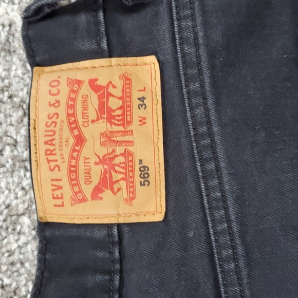 2 pairs of  mens shorts. Size 34 - Picture 4 of 8